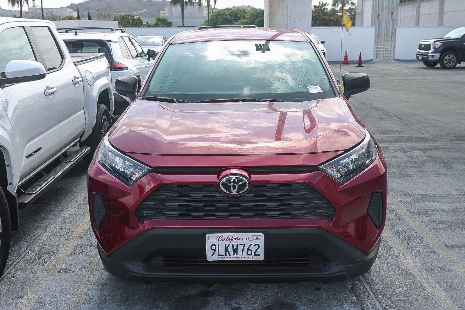 Certified 2022 Toyota RAV4 LE AWD/4WD image 3
