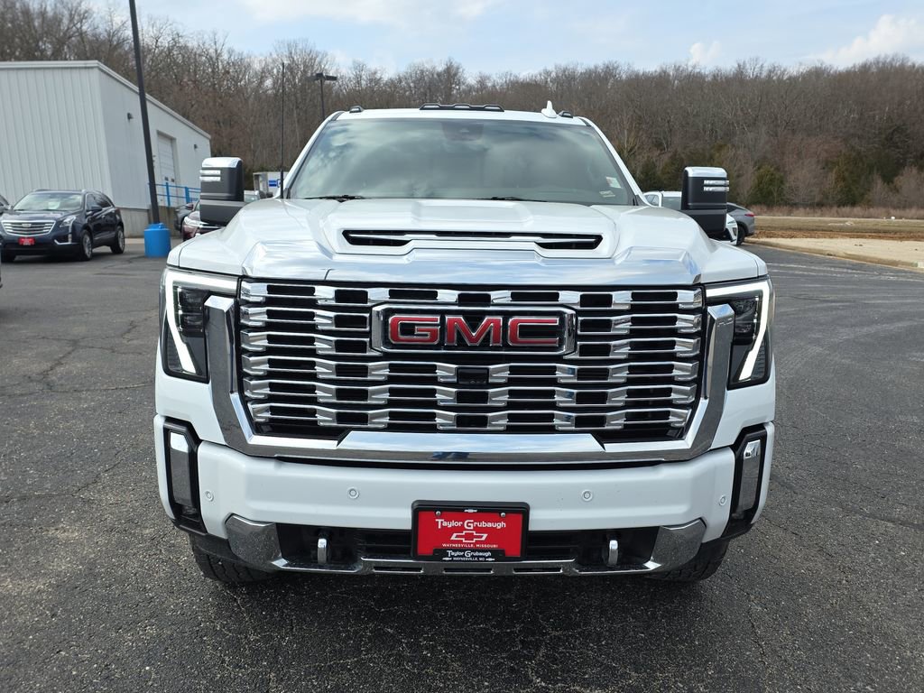 Used 2025 GMC Sierra 2500 Denali w/ Denali Reserve Package image 3