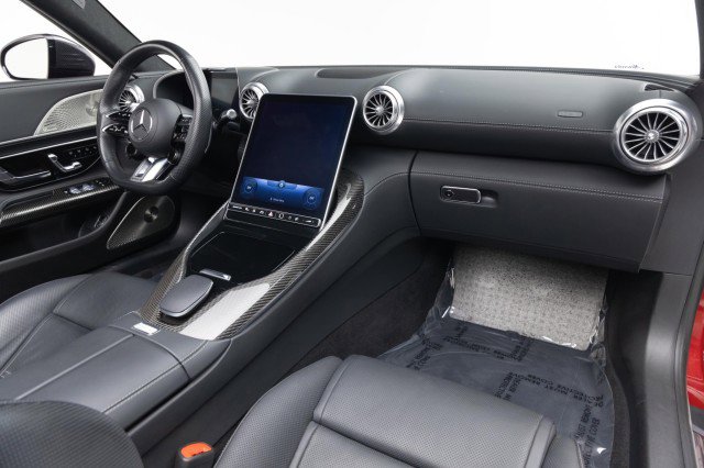 Used 2022 Mercedes-Benz SL 63 AMG 4MATIC image 2