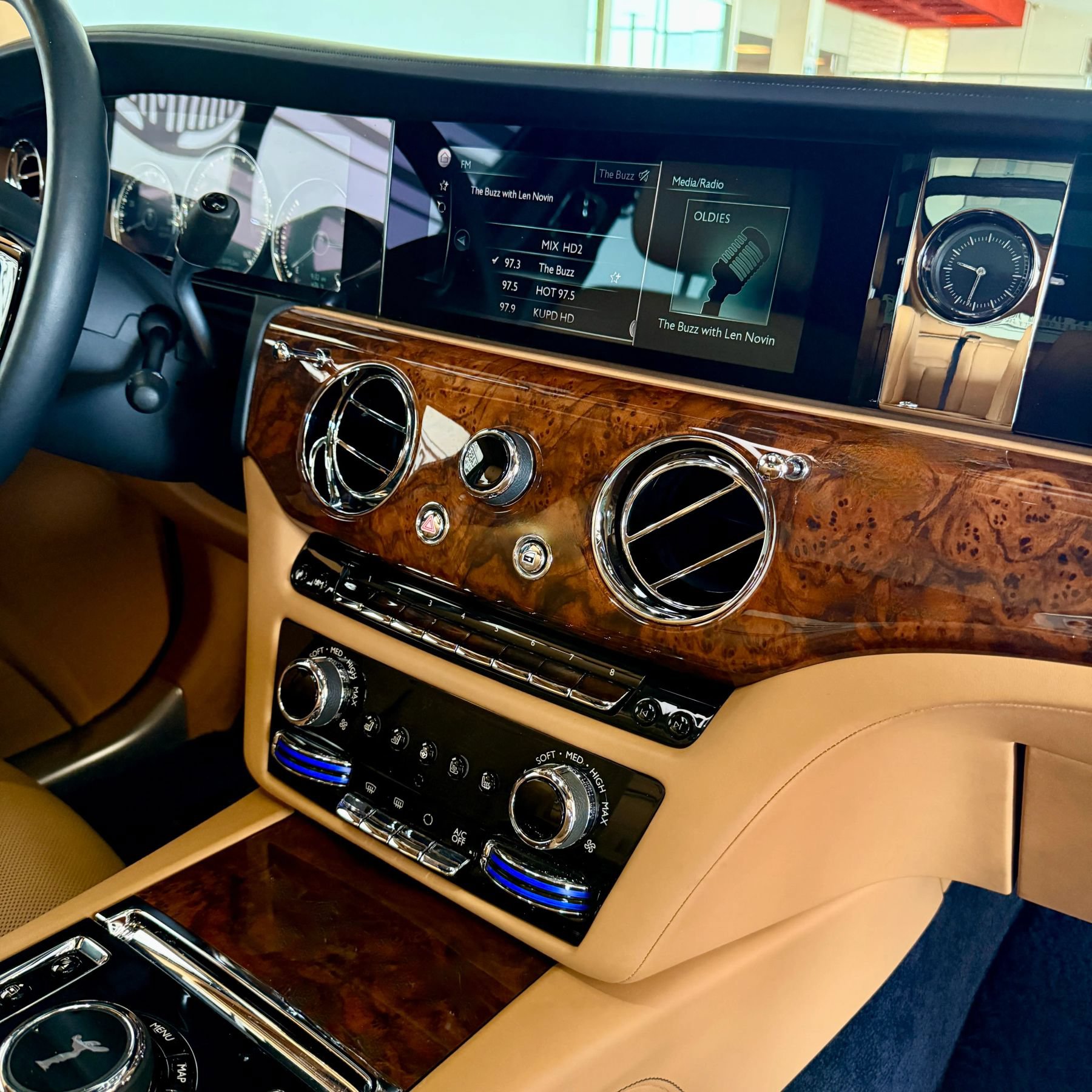 Used 2021 Rolls-Royce Ghost AWD/4WD image 22