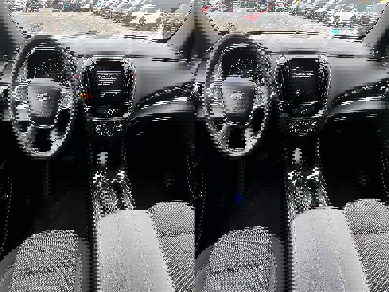 Used 2023 Chevrolet Traverse LT image 21