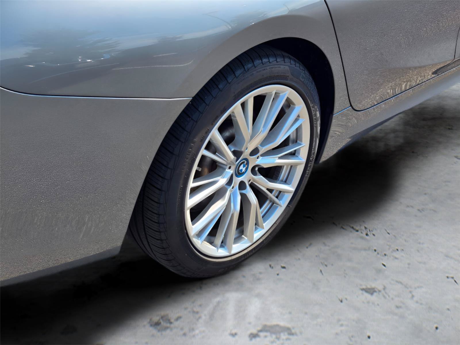 Used 2024 BMW 330e xDrive AWD/4WD image 12