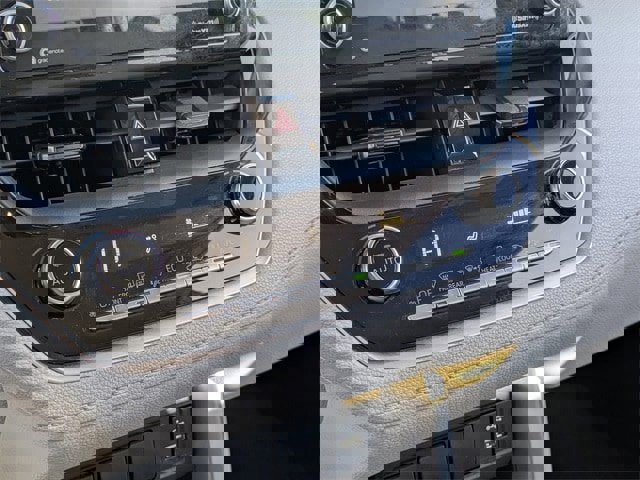 Used 2022 Toyota Corolla Cross LE image 25