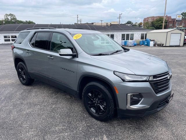 Used 2023 Chevrolet Traverse LS w/ Midnight/Sport Edition FWD image 3
