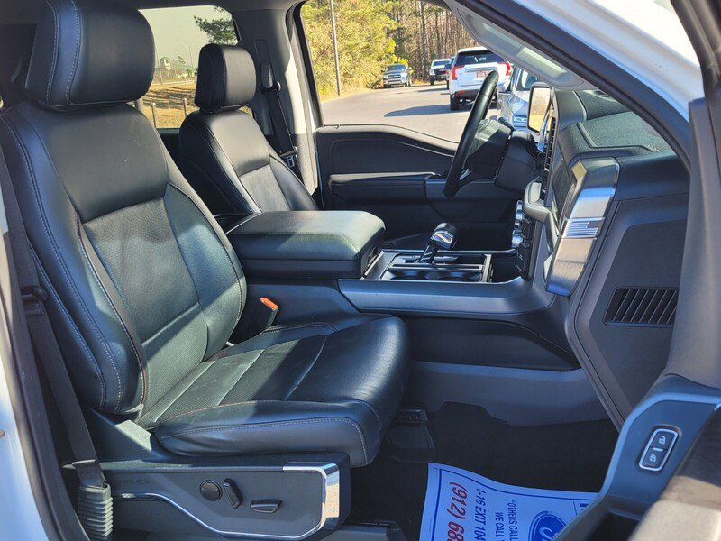 Used 2022 Ford F150 Lariat image 13