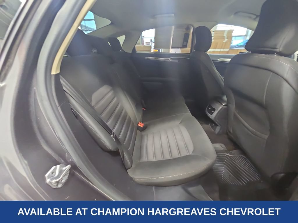 Used 2017 Ford Fusion SE w/ Fusion SE Technology Package FWD image 35