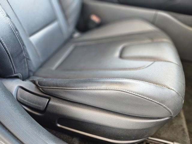 Used 2025 Hyundai Elantra Limited FWD image 15
