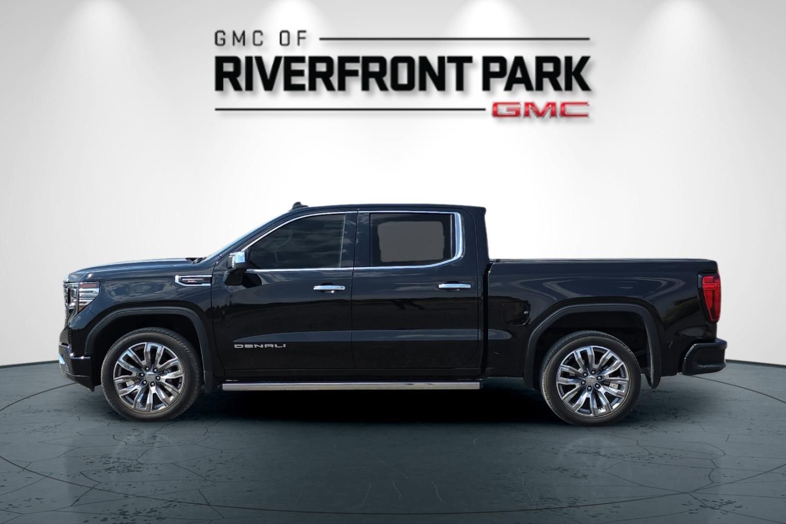 Used 2024 GMC Sierra 1500 Denali w/ Denali Reserve Package image 6