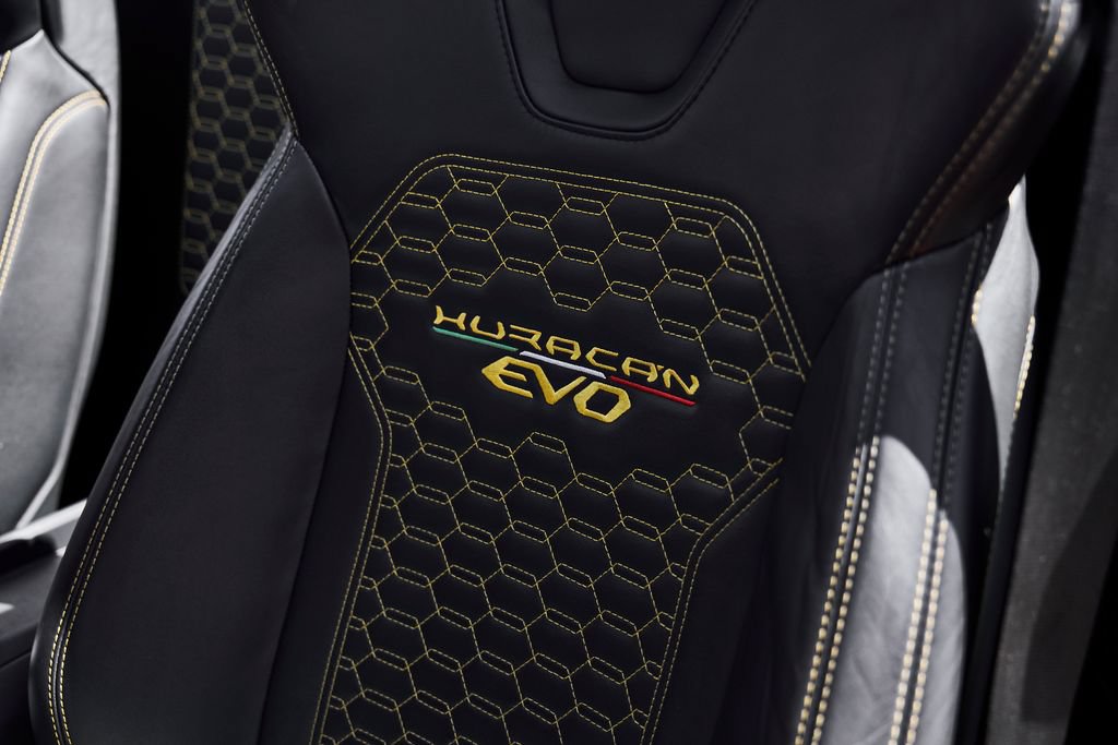 Used 2023 Lamborghini Huracan EVO RWD image 41