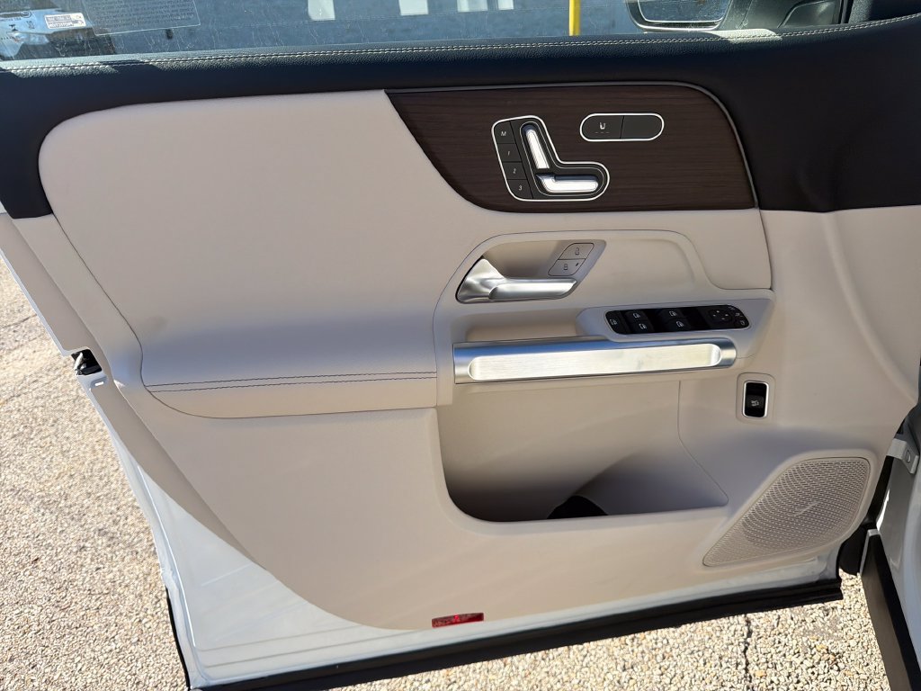 New 2026 Mercedes-Benz GLB 250 4MATIC image 10