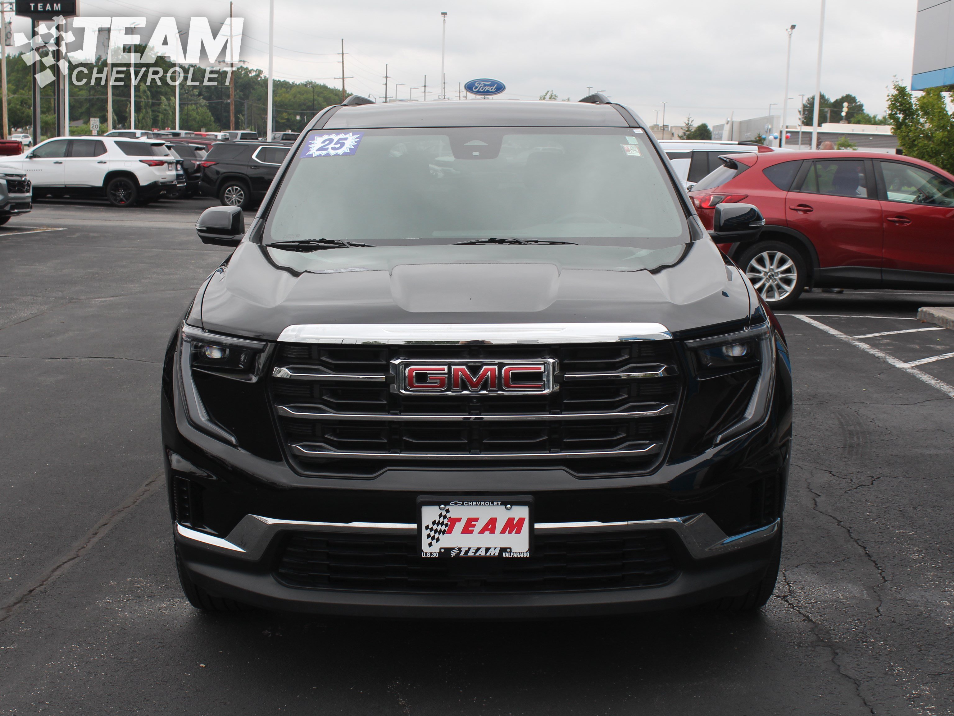 Certified 2025 GMC Acadia Elevation AWD/4WD image 9