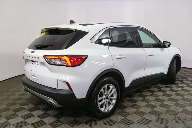 Used 2022 Ford Escape SE w/ Cold Weather Package FWD image 11