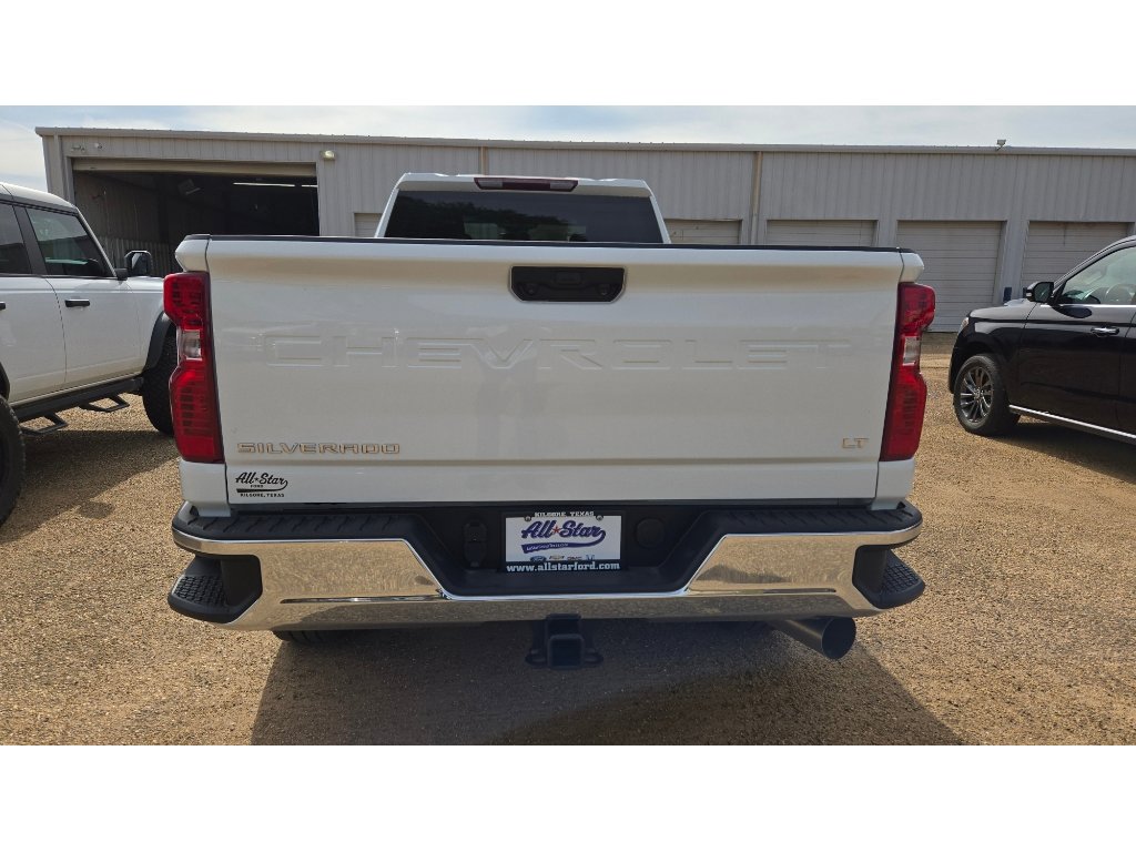 Used 2025 Chevrolet Silverado 2500 LT w/ Convenience Package AWD/4WD image 2