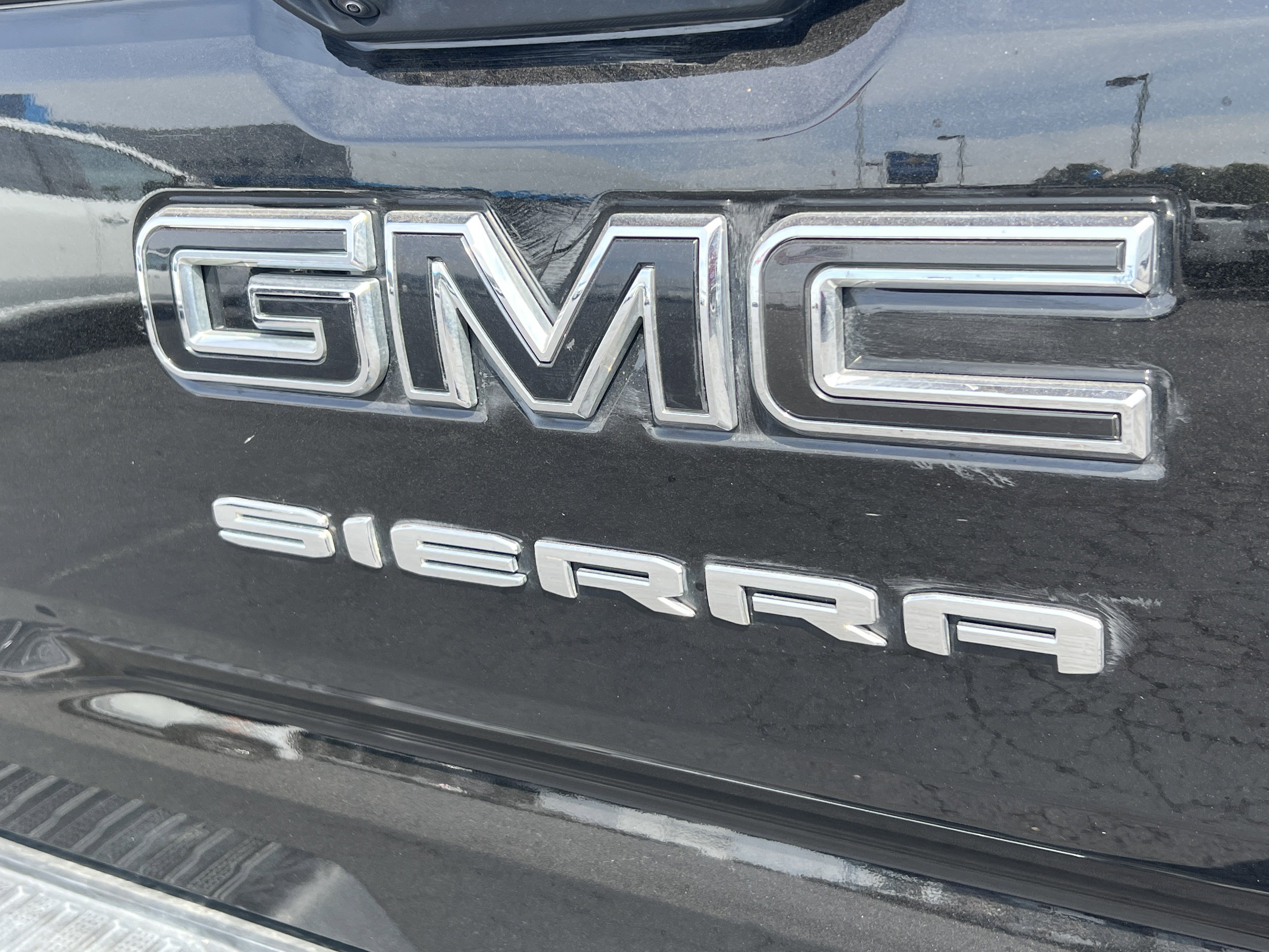 Used 2024 GMC Sierra 1500 Elevation image 8