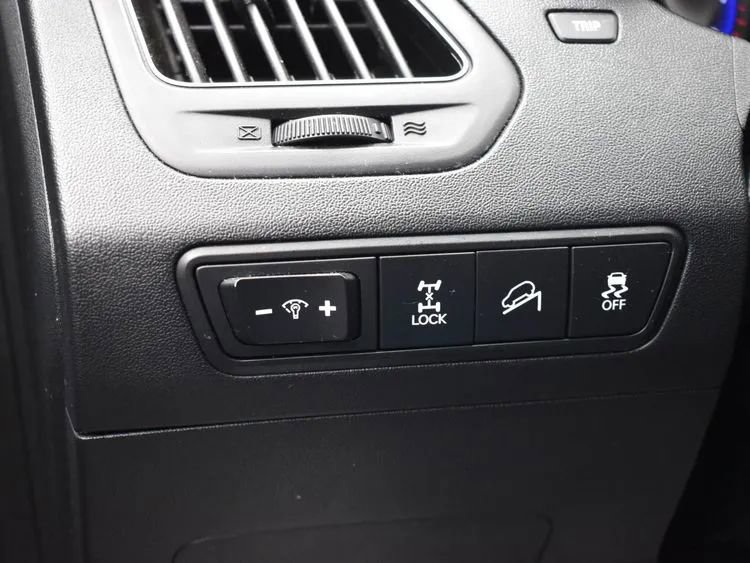 Used 2011 Hyundai Tucson GLS image 22