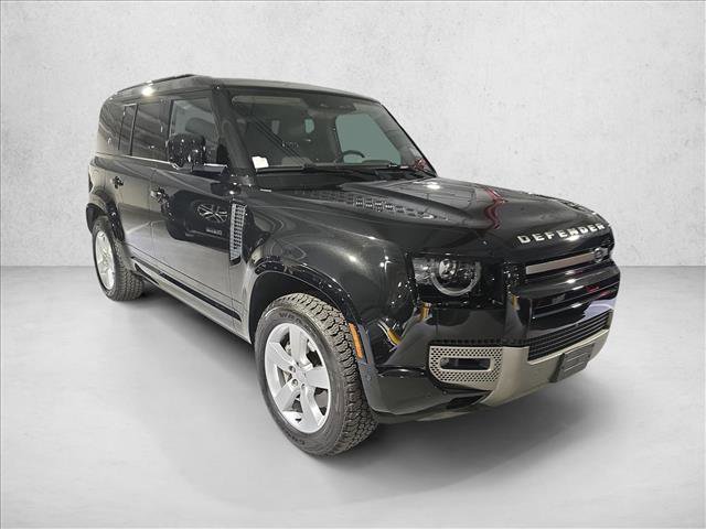 Used 2024 Land Rover Defender 110 X-Dynamic SE image 3