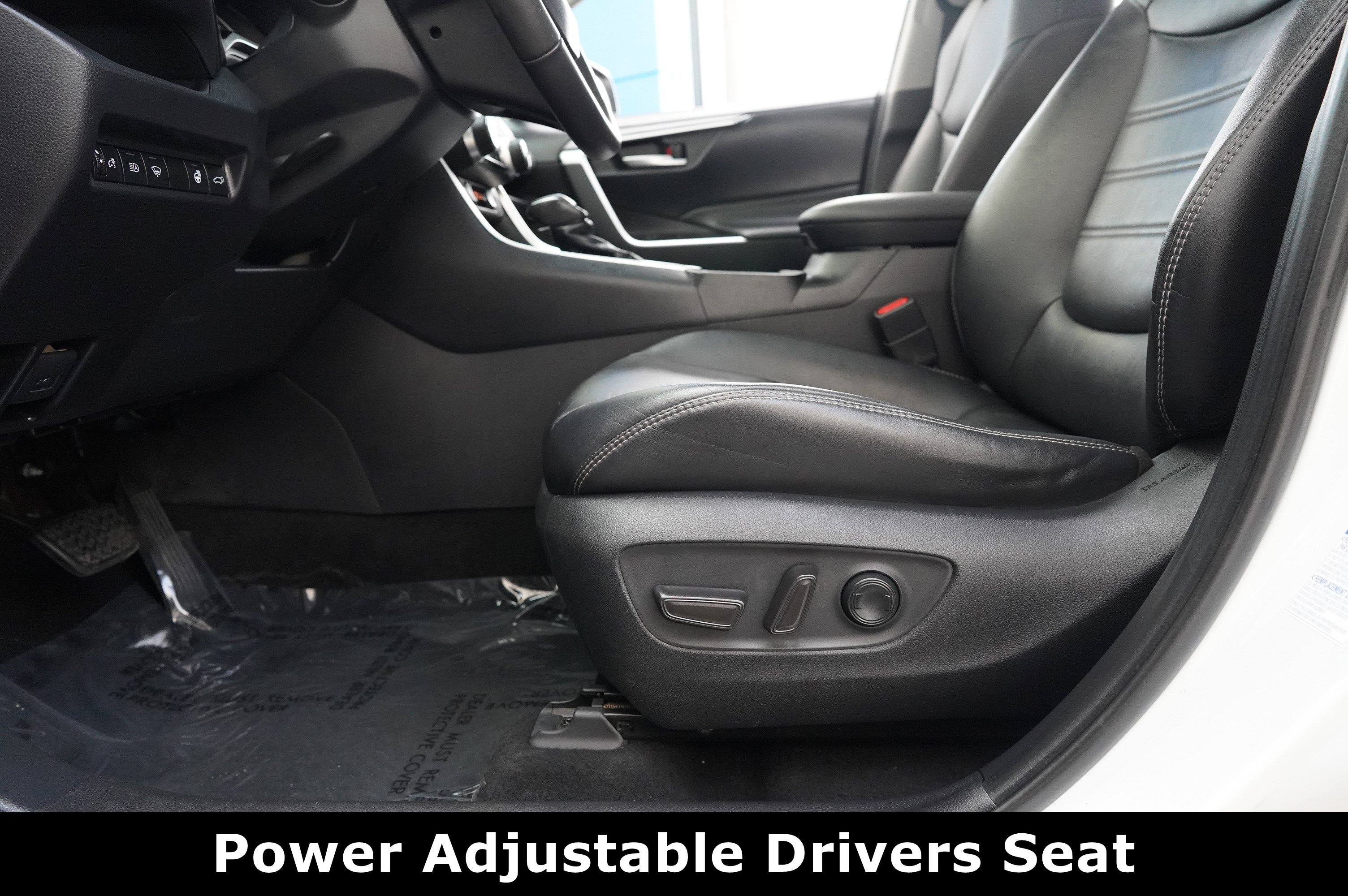 Used 2019 Toyota RAV4 XLE Premium image 12