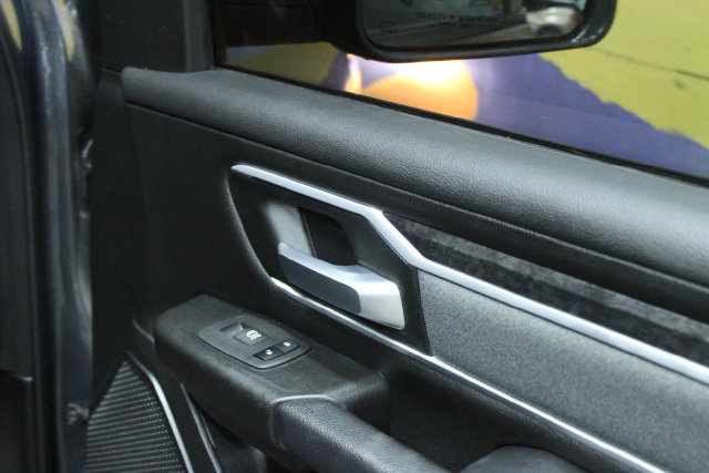 Used 2022 RAM 1500 Big Horn AWD/4WD image 11
