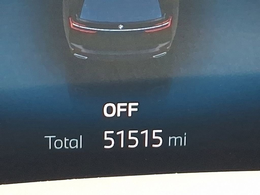 Used 2023 BMW X7 xDrive40i w/ Premium Package image 23