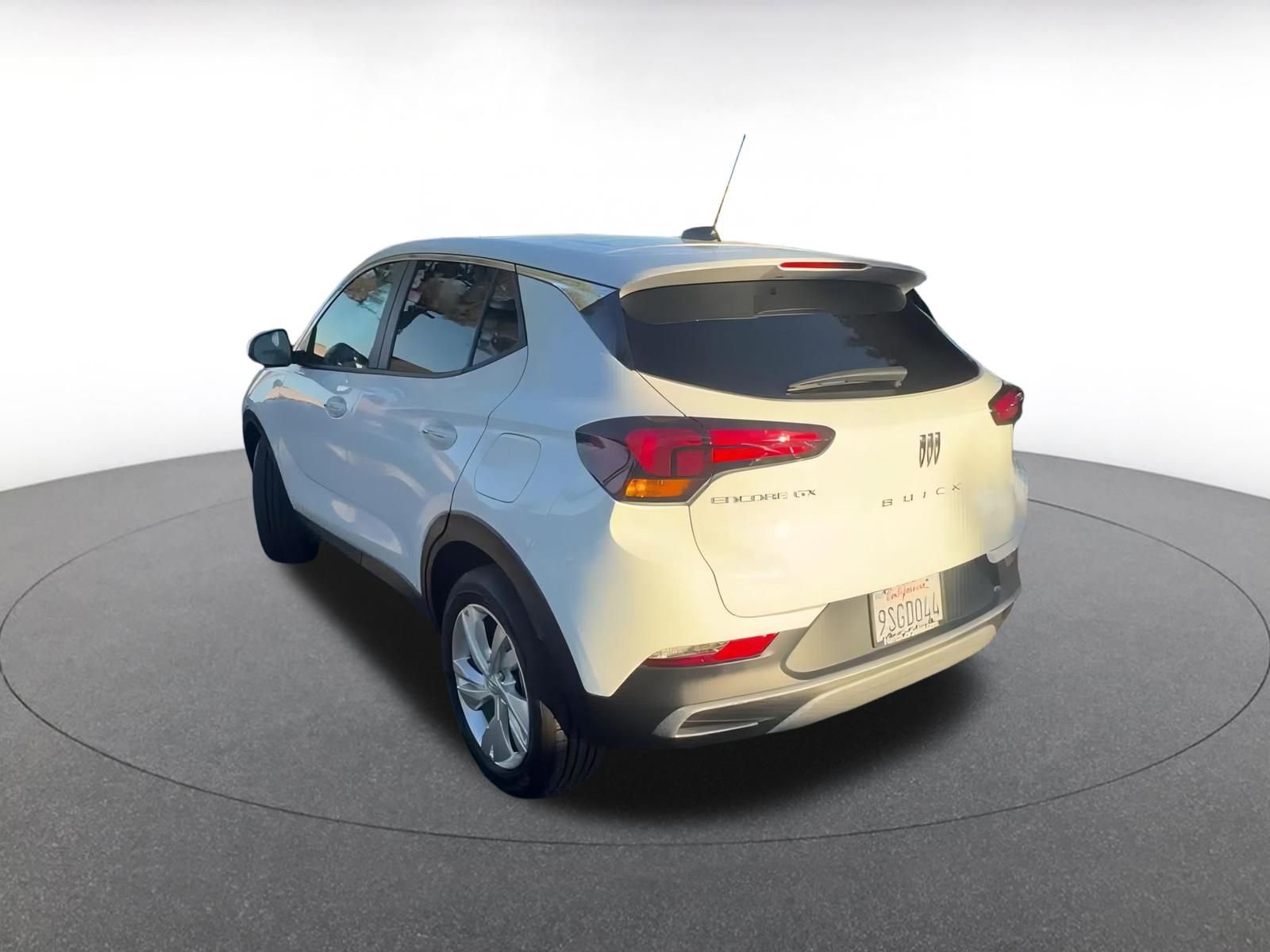 Used 2025 Buick Encore GX Preferred image 11