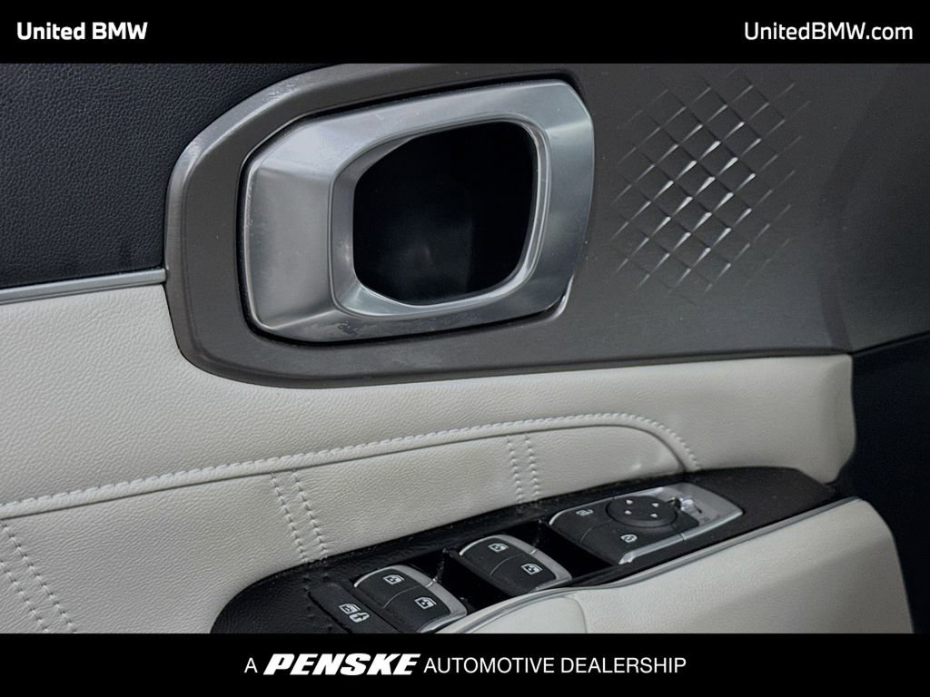 Used 2021 Kia Sorento SX image 3