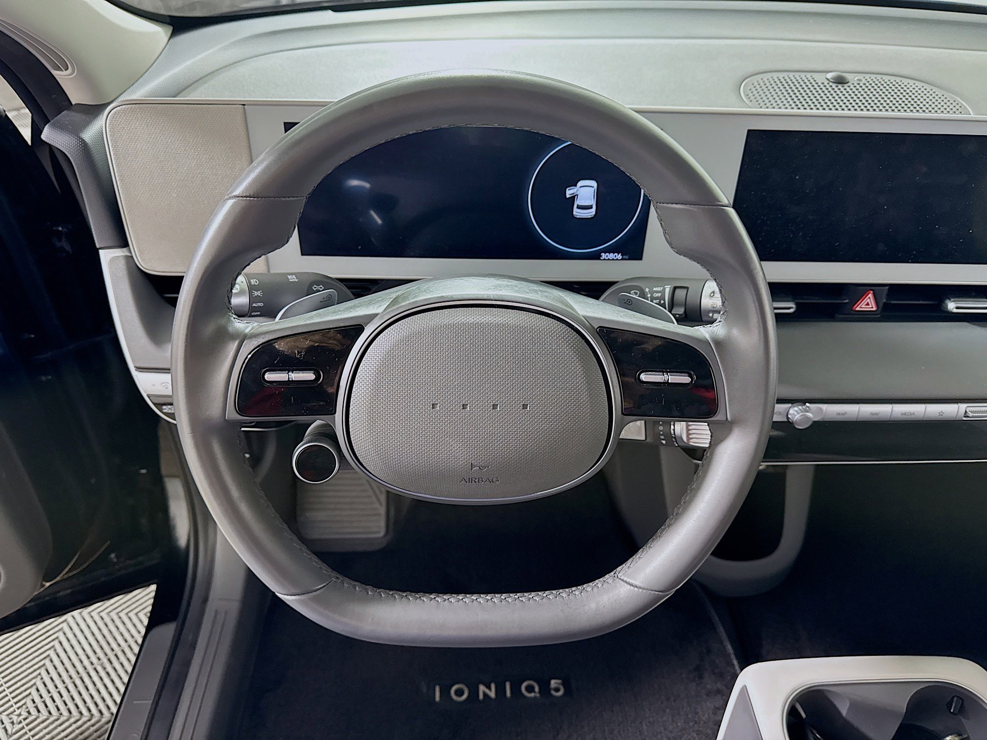 Used 2024 Hyundai Ioniq 5 SE image 15