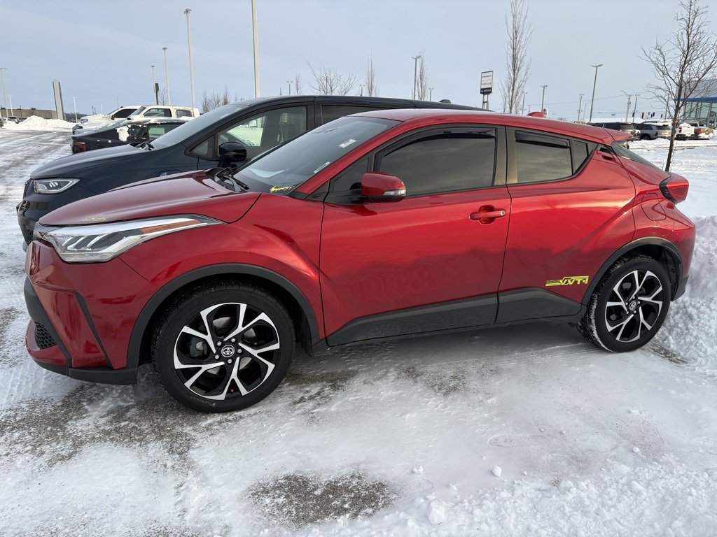 Used 2021 Toyota C-HR XLE image 9