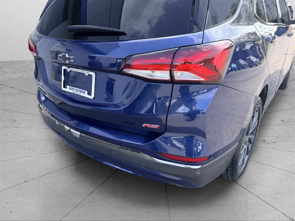 Used 2022 Chevrolet Equinox RS w/ RS Leather Package image 7