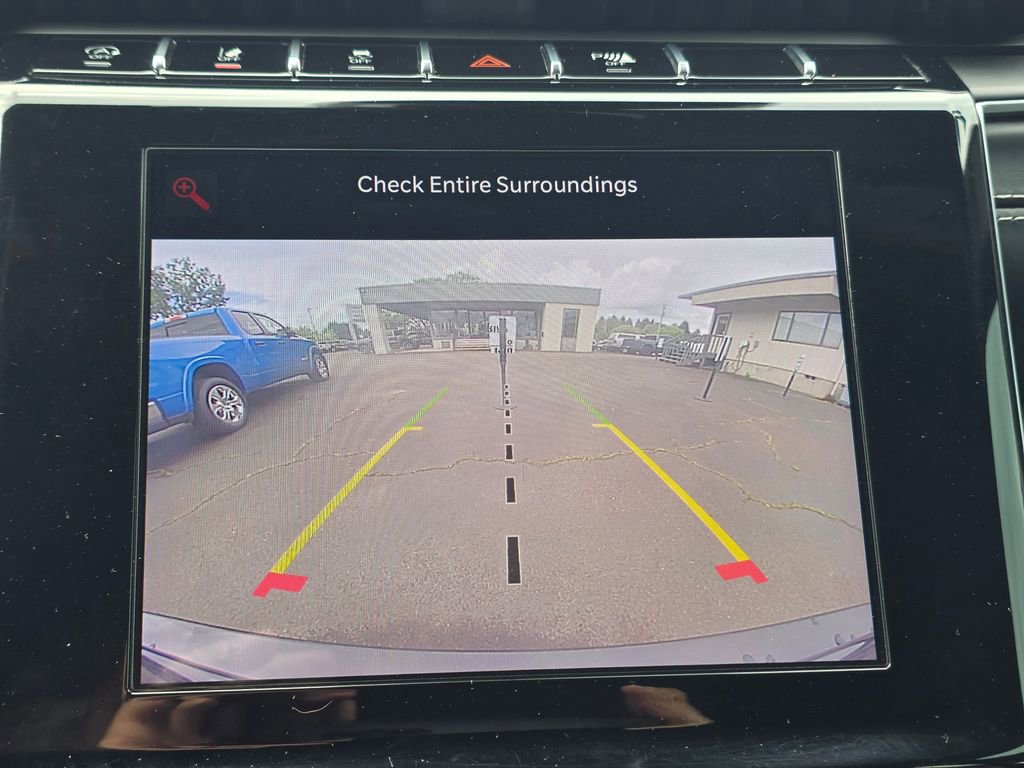 Used 2022 Jeep Grand Cherokee Overland AWD/4WD image 14