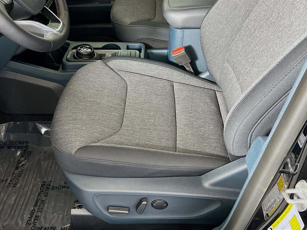 New 2025 Ford Maverick XLT w/ XLT Luxury Package image 22