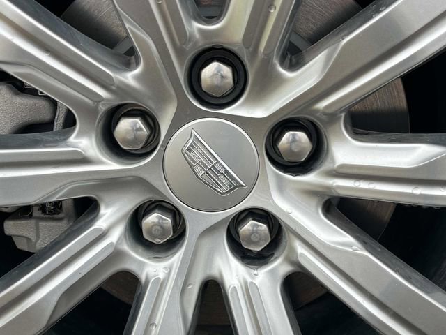 Used 2023 Cadillac XT4 Premium Luxury w/ Technology Package FWD image 14