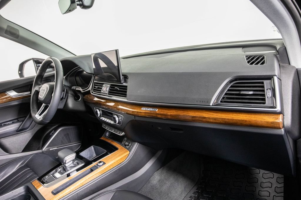Used 2023 Audi Q5 2.0T Premium Plus w/ Premium Plus Package image 18