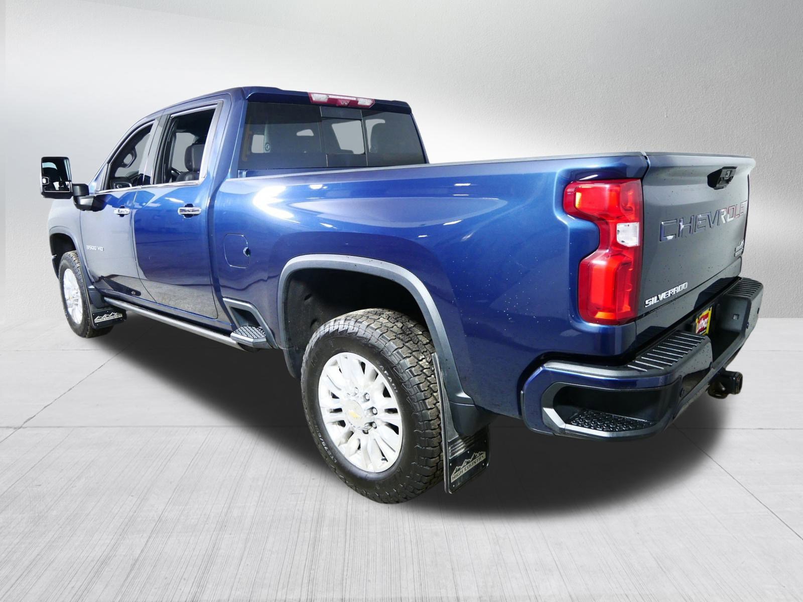 Used 2022 Chevrolet Silverado 3500 High Country w/ Z71 Off-Road Package image 5