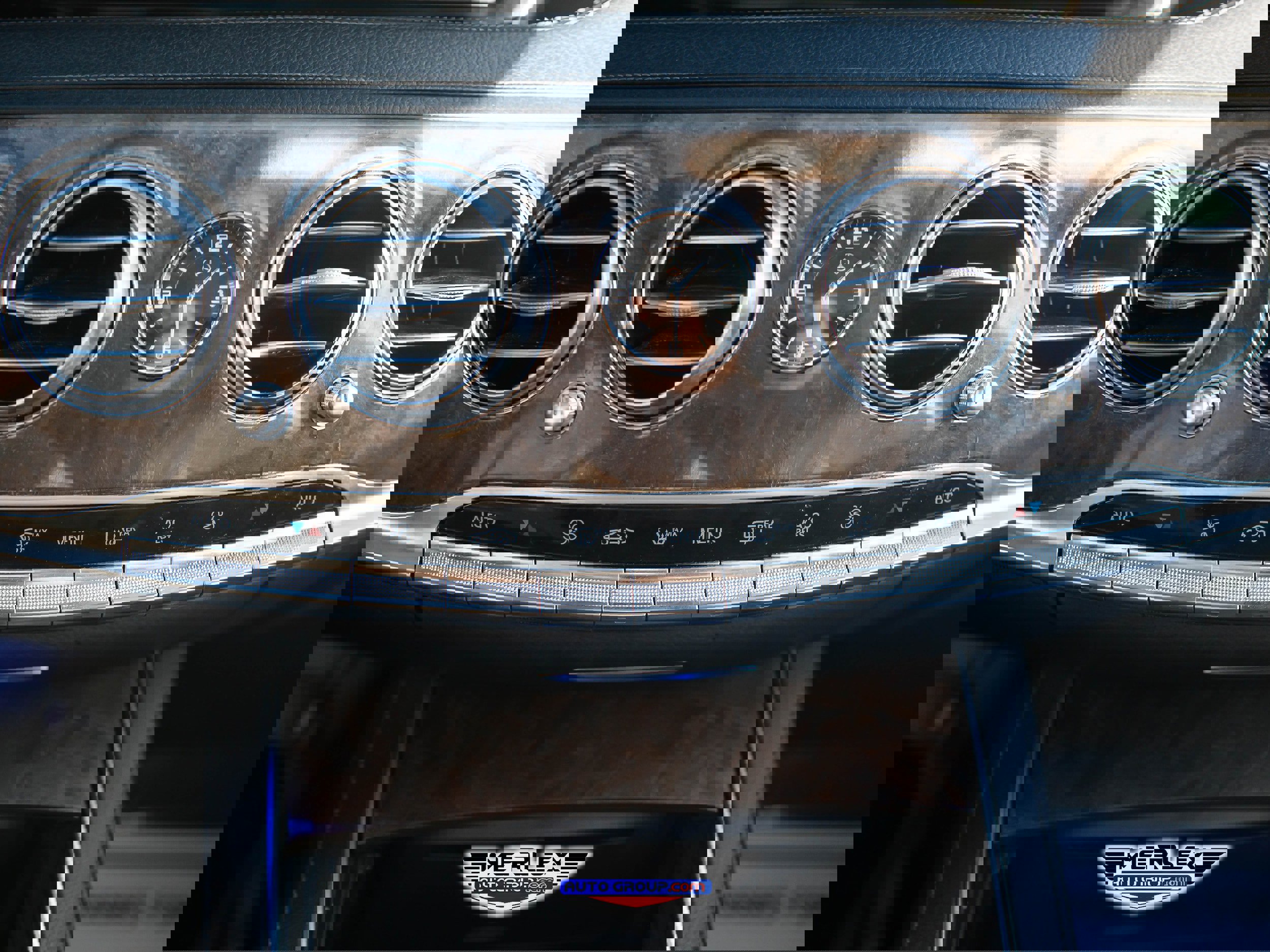 Used 2015 Mercedes-Benz S 550 Sedan w/ Premium 1 Package image 34