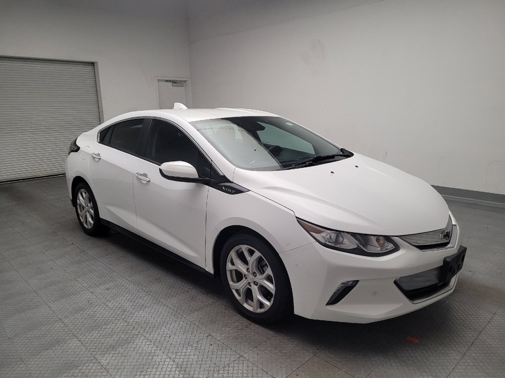 Used 2018 Chevrolet Volt Premier w/ Driver Confidence Package FWD image 13