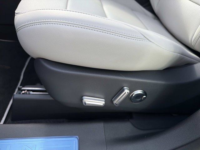 New 2026 Lincoln Nautilus Premier w/ Equipment Group 102A AWD/4WD image 12