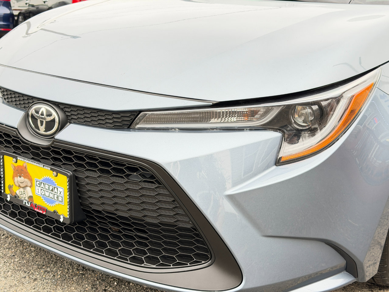 Used 2022 Toyota Corolla LE image 9