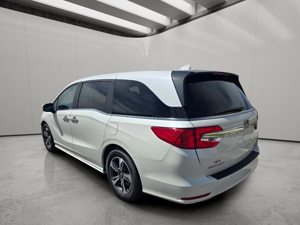 Used 2019 Honda Odyssey Touring image 3