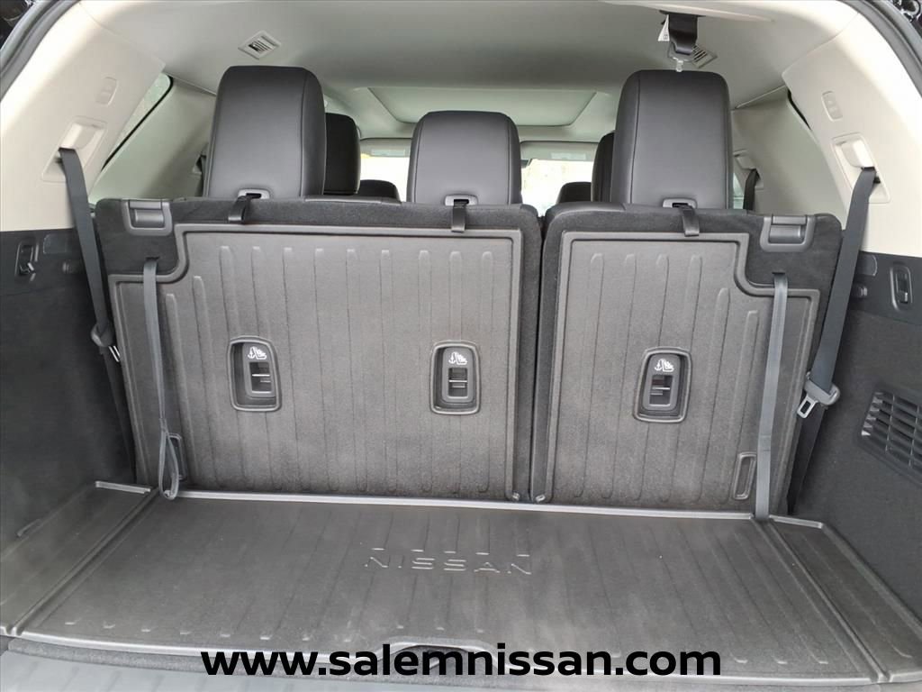 New 2026 Nissan Pathfinder Platinum image 6