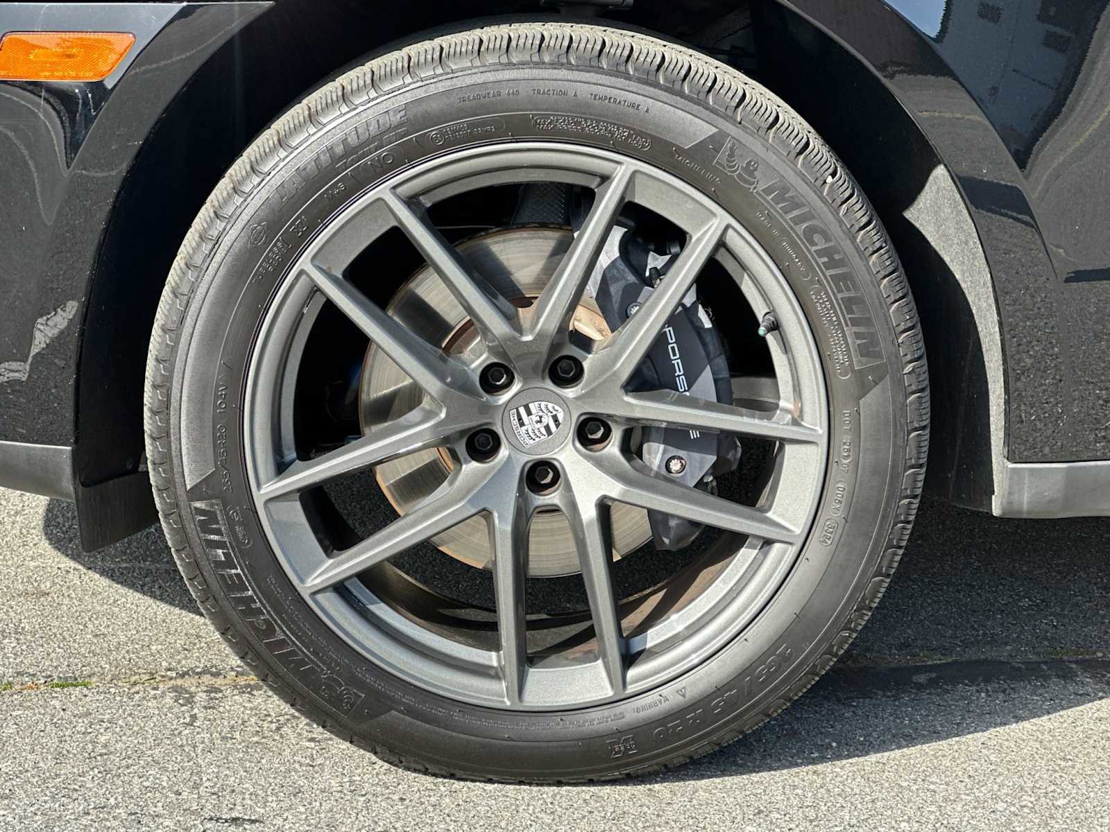 Certified 2025 Porsche Macan image 28