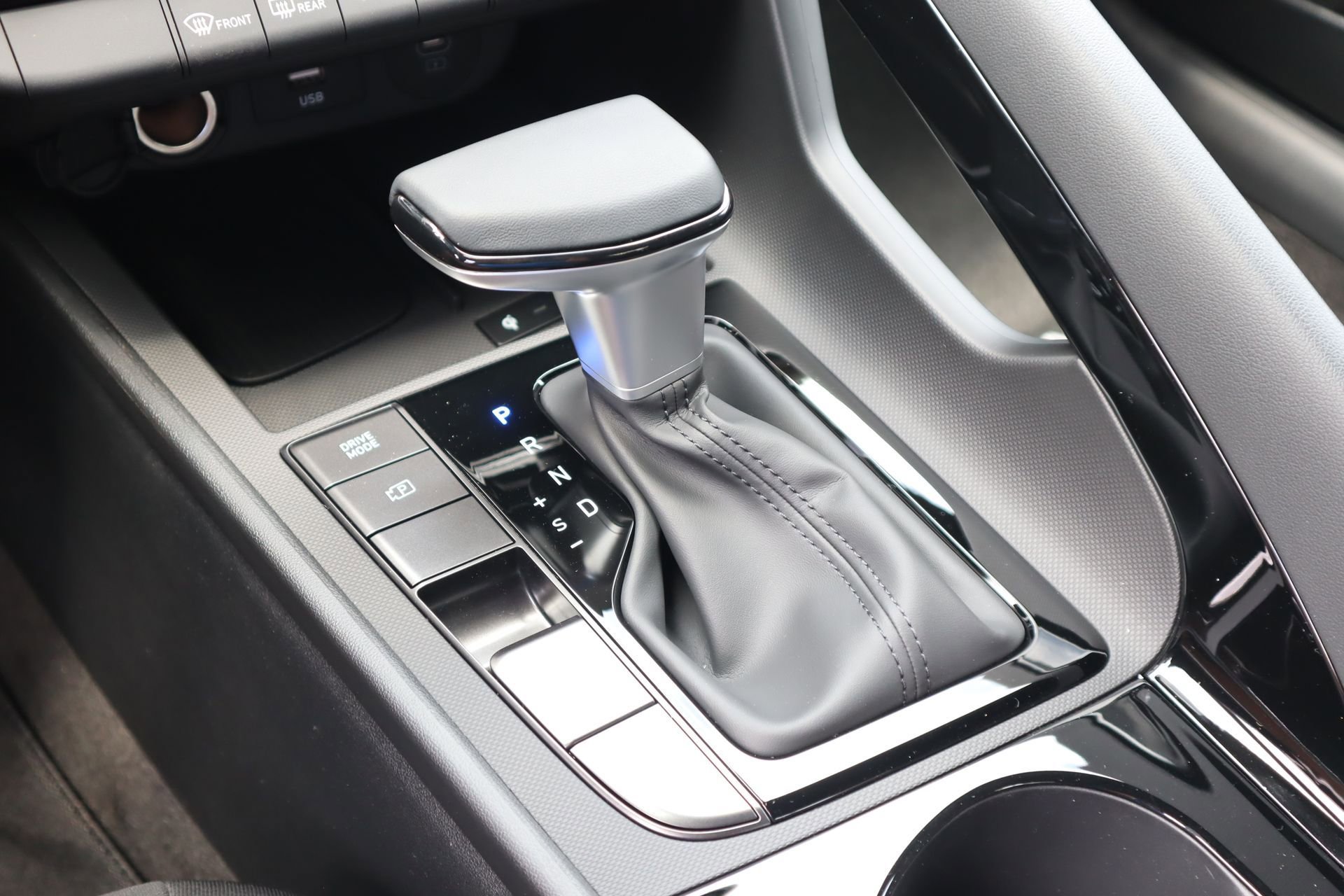 New 2025 Hyundai Elantra SEL image 15