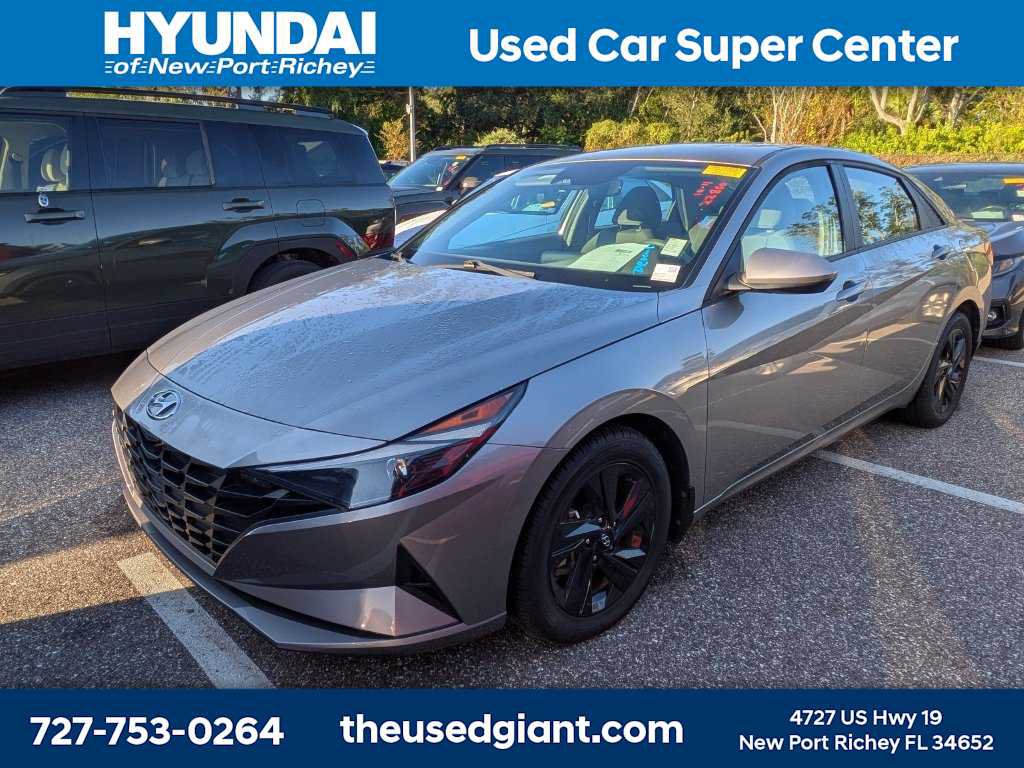 Used 2023 Hyundai Elantra SEL FWD image 1