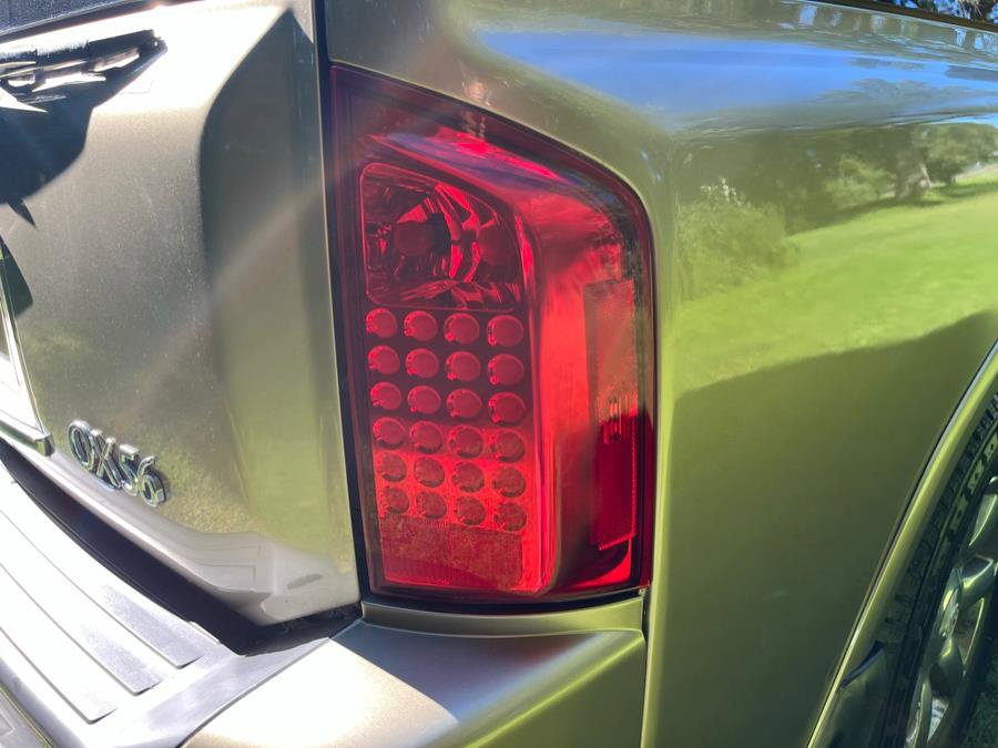 Used 2004 INFINITI QX56 4WD w/ Smart Vision Pkg image 21