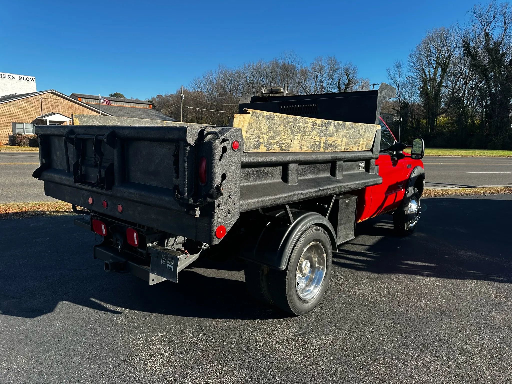 Used 2003 Ford F550 4x4 Regular Cab Super Duty image 4