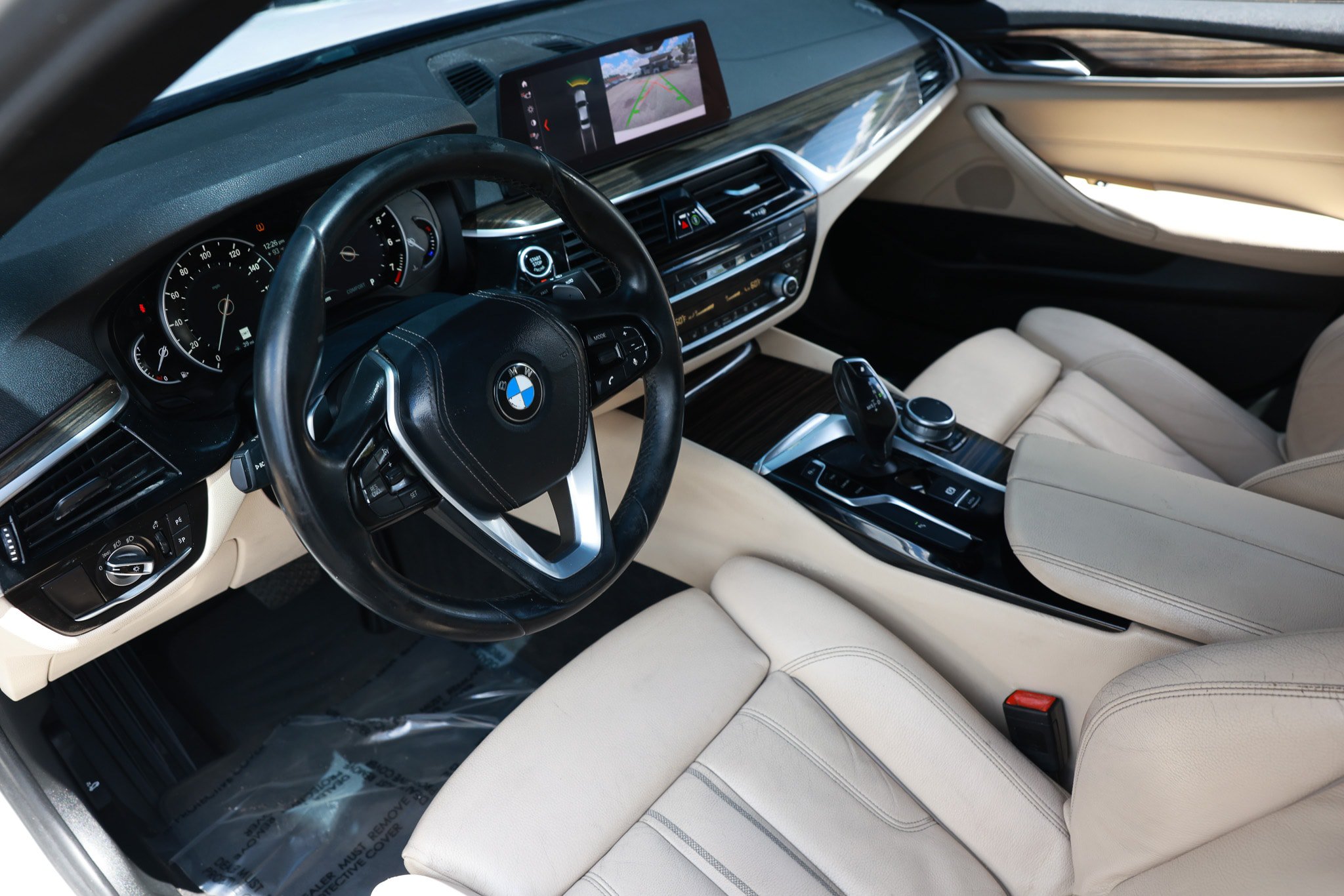 Used 2019 BMW 530i w/ Convenience Package RWD image 6