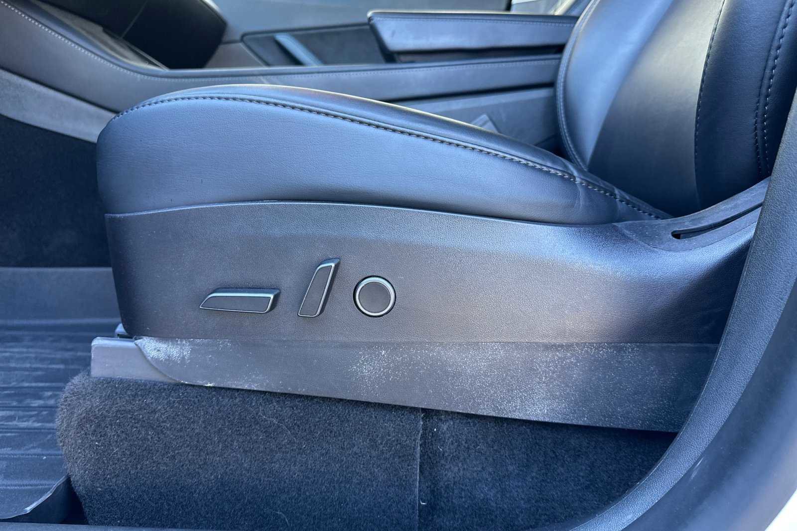 Used 2021 Tesla Model Y Long Range image 13