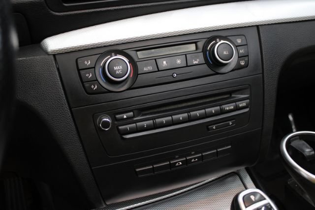 Used 2013 BMW 135i Convertible w/ Premium Pkg RWD image 18
