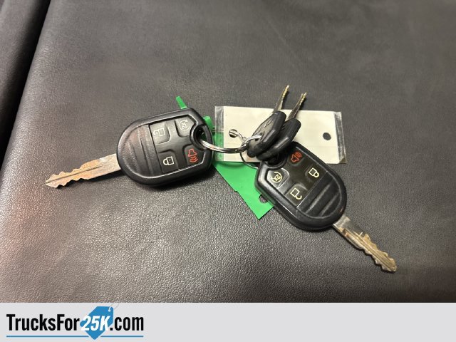 Used 2014 Ford F250 Lariat w/ Lariat Ultimate Package AWD/4WD image 28