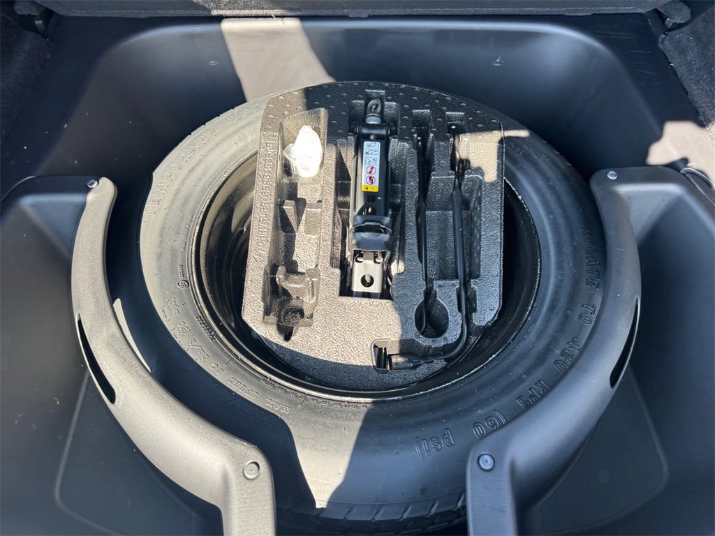 Used 2020 Jeep Grand Cherokee Altitude image 17