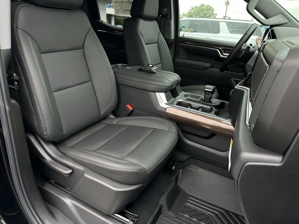 New 2026 Chevrolet Silverado 1500 LT AWD/4WD image 16